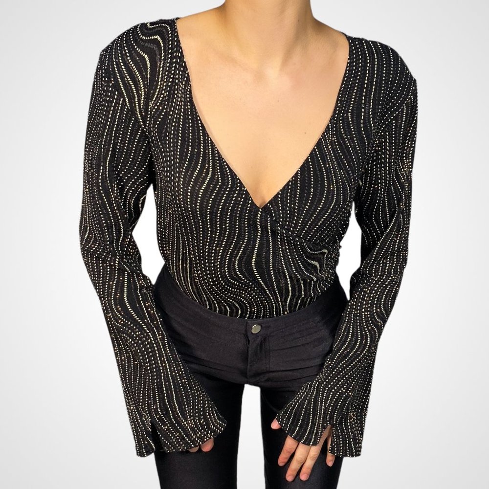 J.B.S. Ltd Vintage Funky Bell Sleeve Top - Picture 2 of 4
